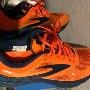 Mens Brooks Launch GTS size 9 running shoes